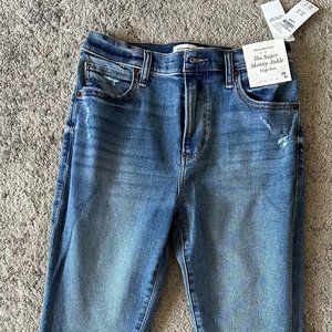 Abercrombie and Fitch High Rise Skinny Jeans